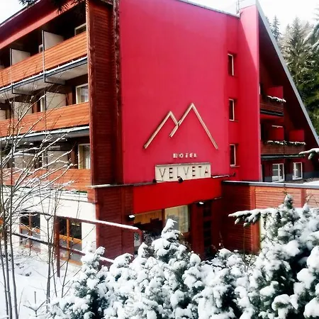 Velveta Hotell 3*