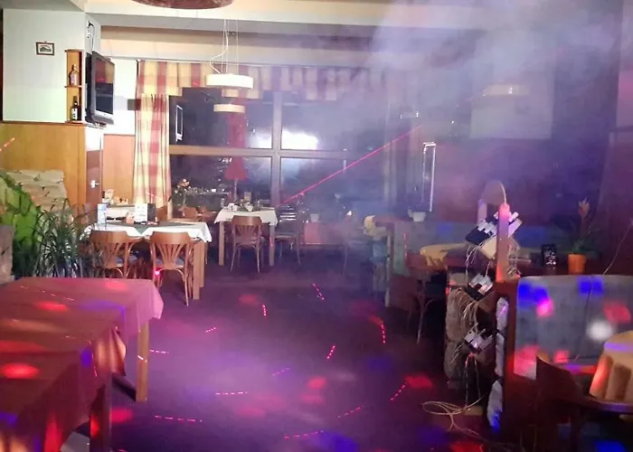 Hotel Velveta 3*