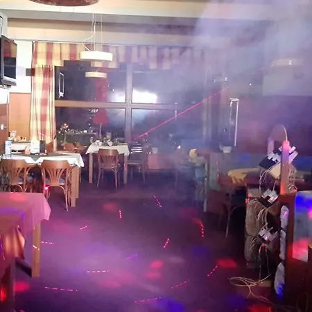 Hotel Velveta 3*