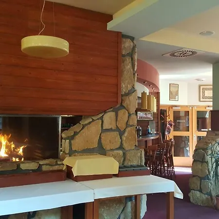 Velveta Otel Špindlerŭv Mlýn