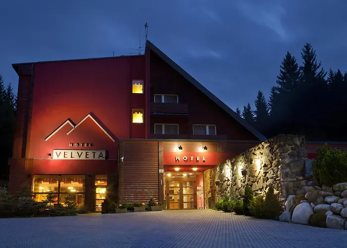 Hotel Velveta 3*